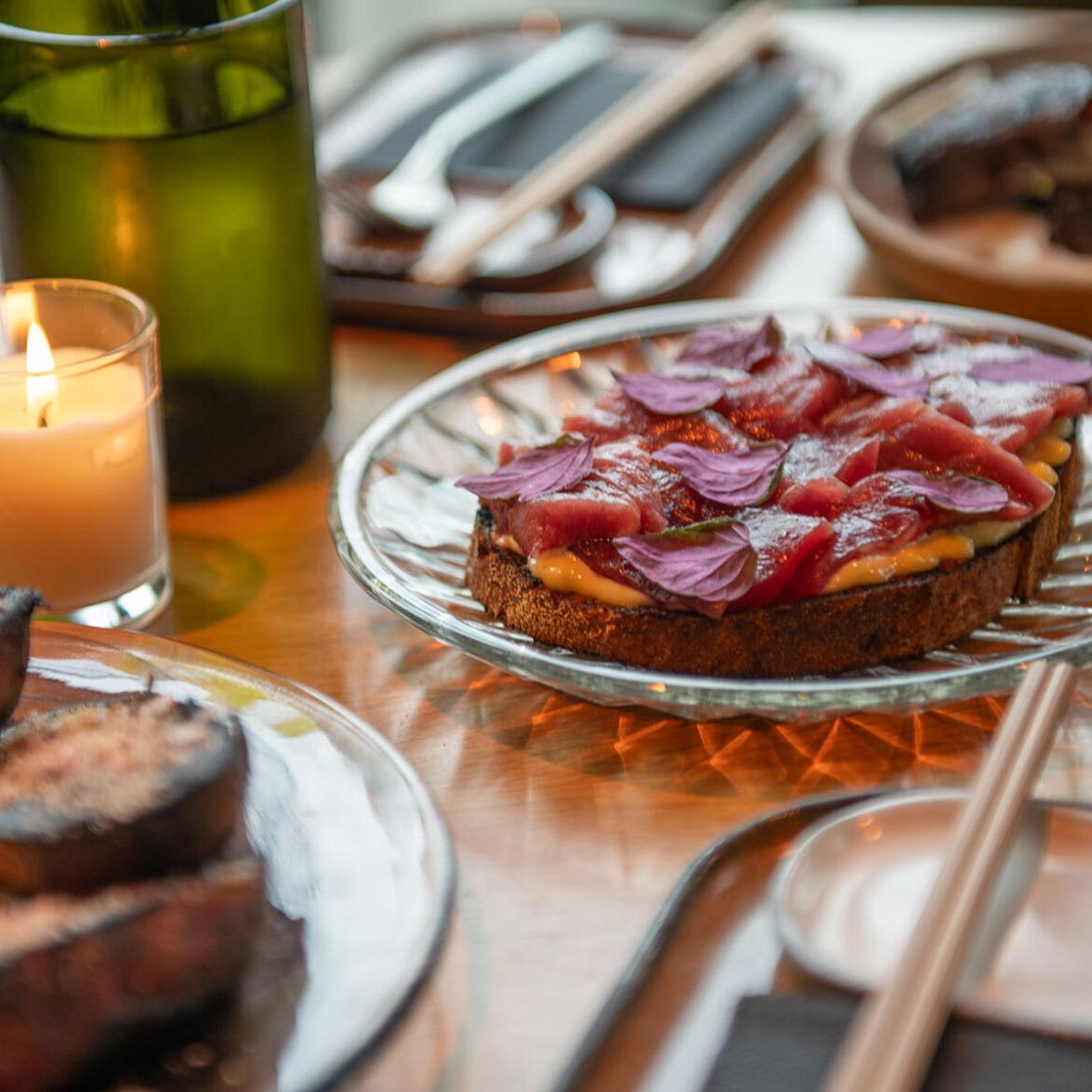 Minimalist Expression Metes Out Maximal Experience at Present Tense